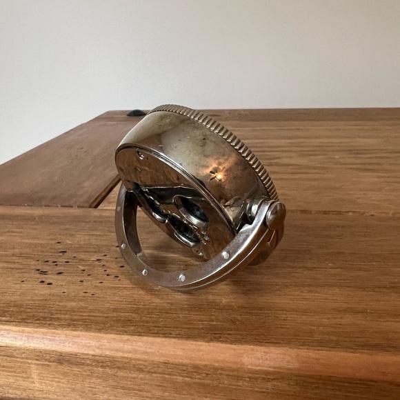 Levenger Time Zone International Clock SRA4/V357 Desk Executive Silver clock - Picture 4 of 11